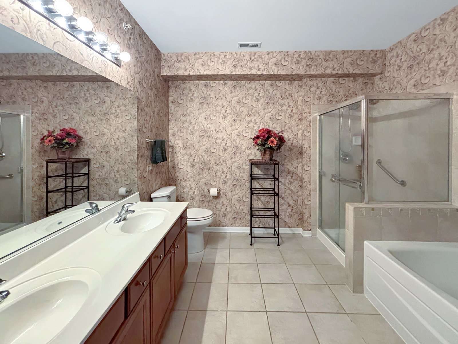 2948 Concord Lane - 1 property image