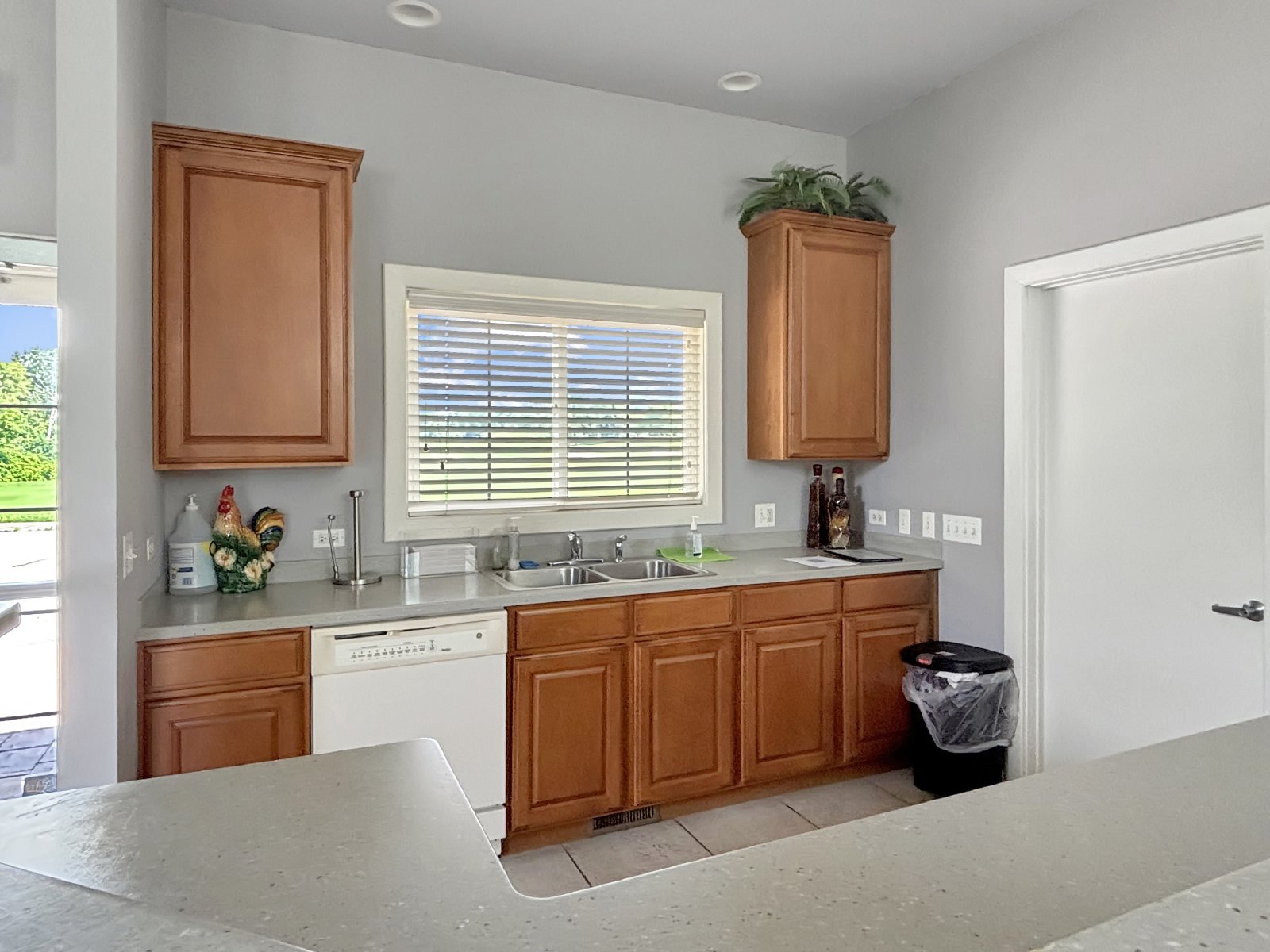 2948 Concord Lane - 1 property image