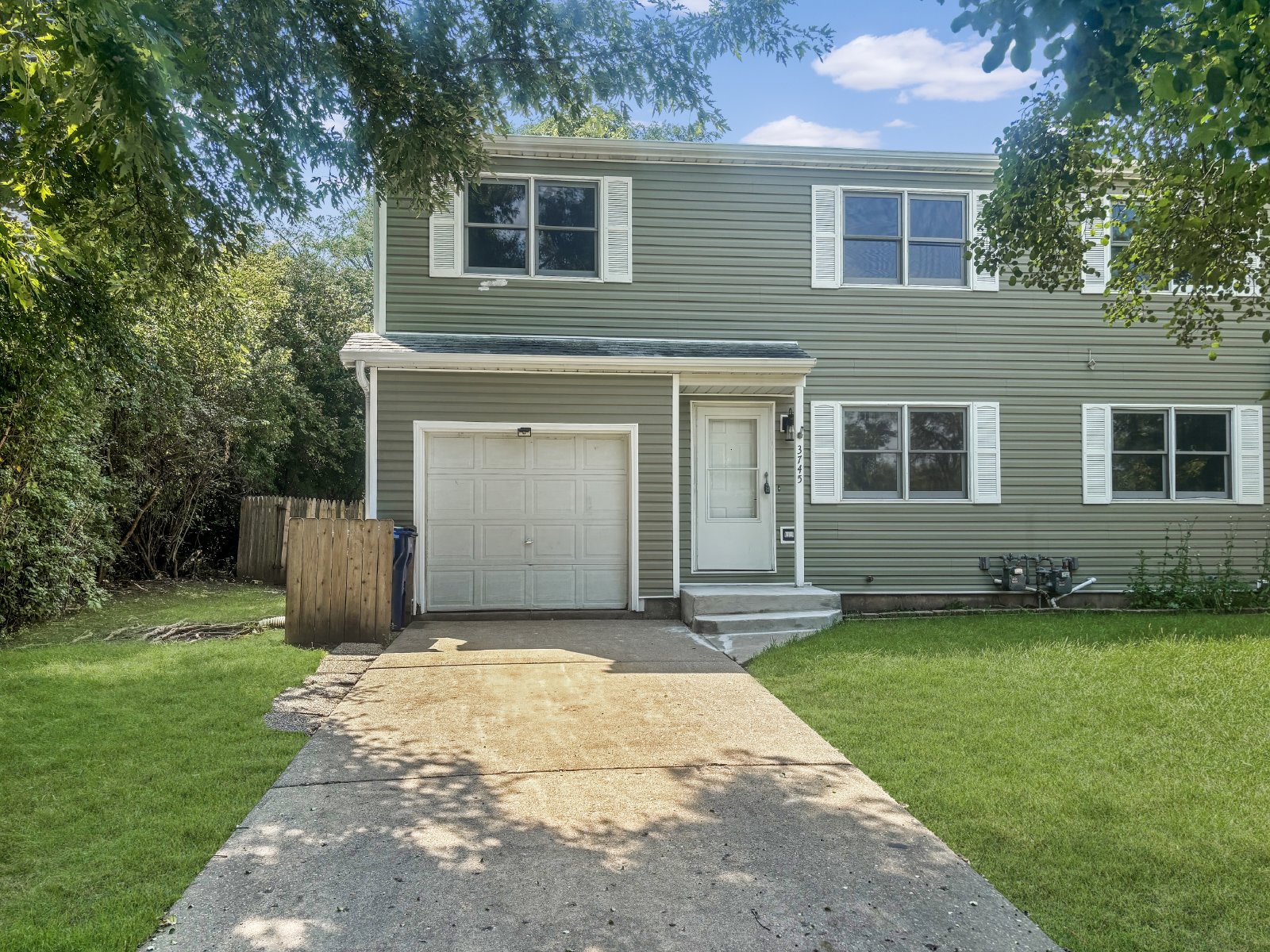 3745 Johns Manville Avenue - 1 property image