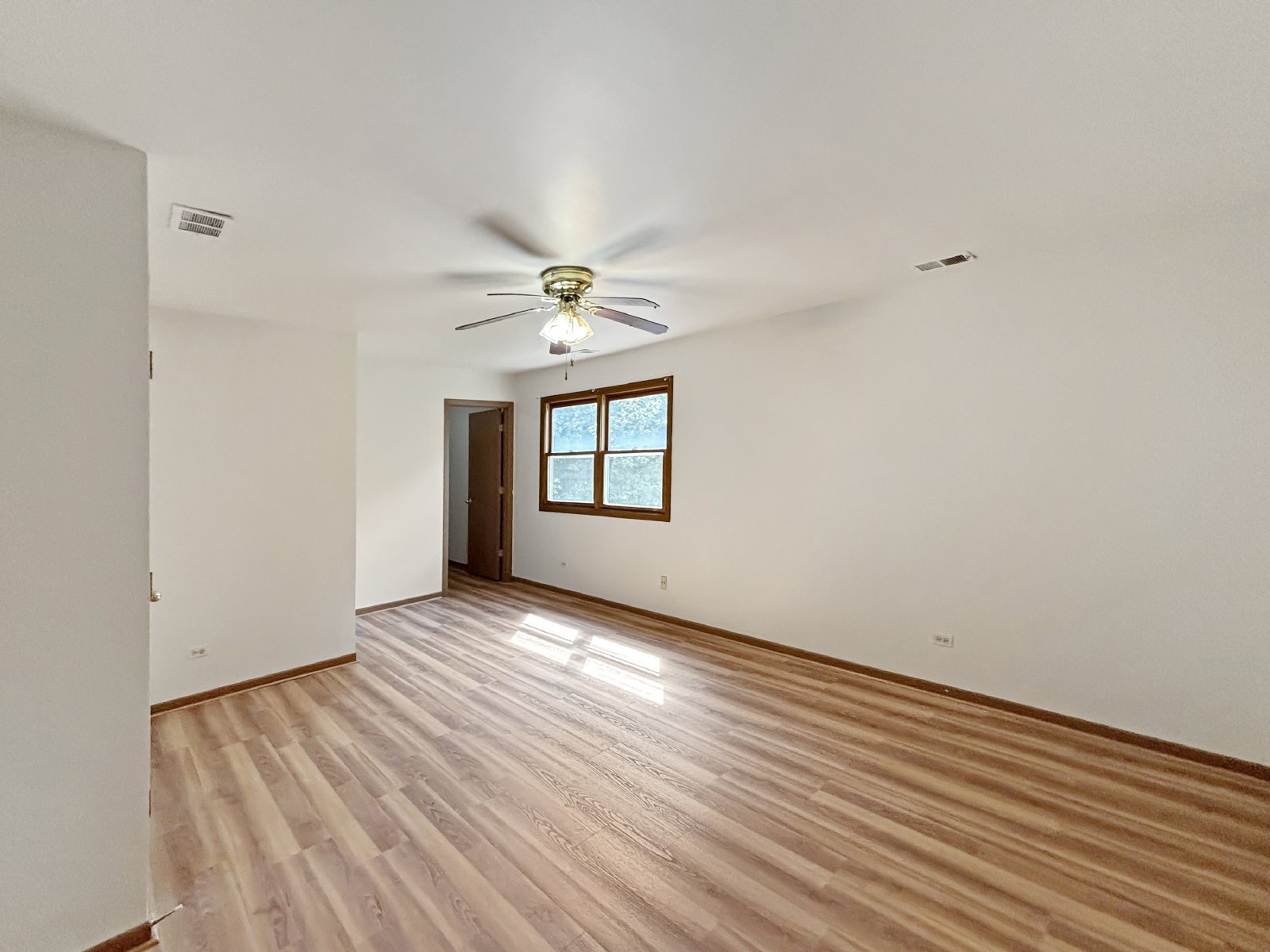 3745 Johns Manville Avenue - 1 property image