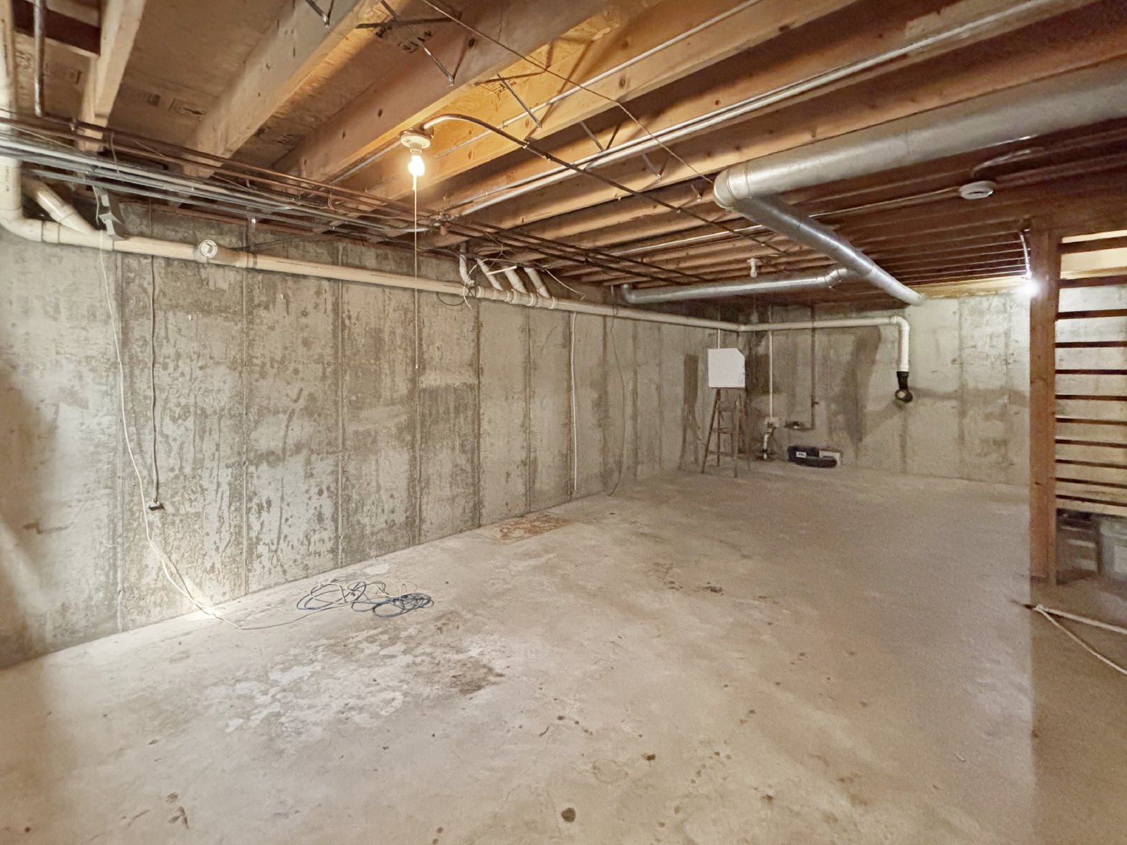 3745 Johns Manville Avenue - 1 property image